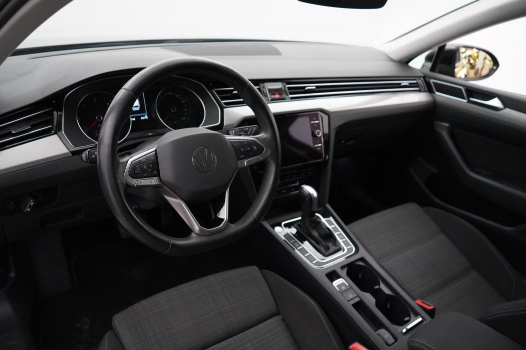 Volkswagen Passat 2022
