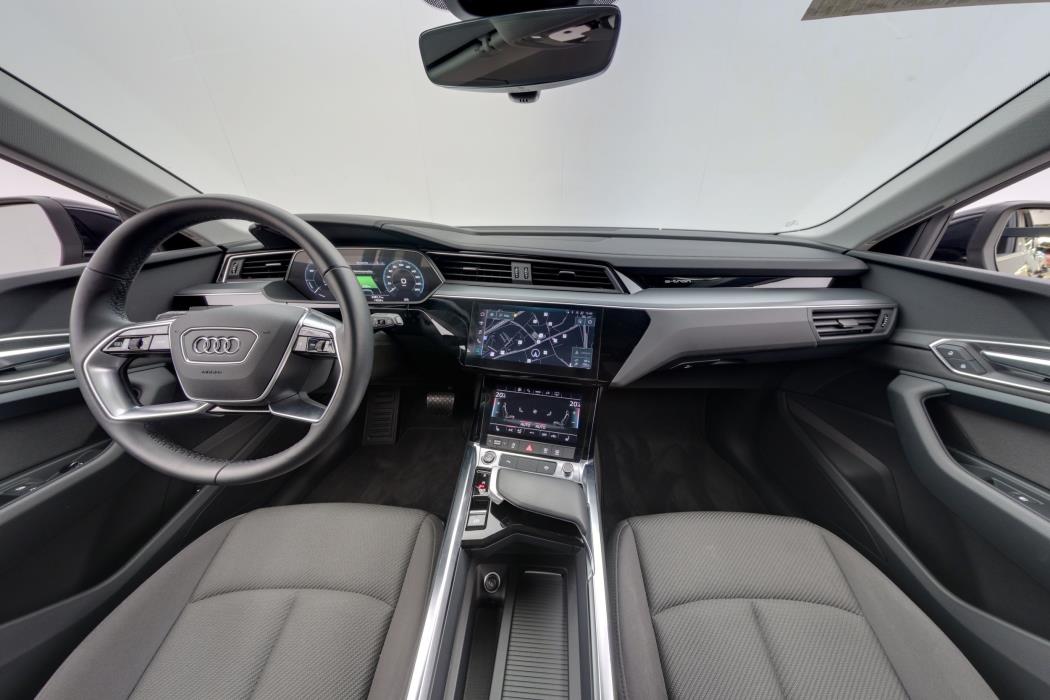 Audi e-tron 2023