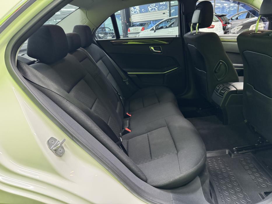 Mercedes-Benz E 2009