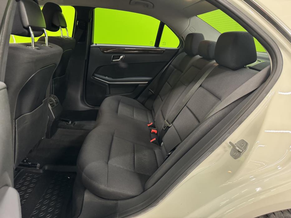 Mercedes-Benz E 2009