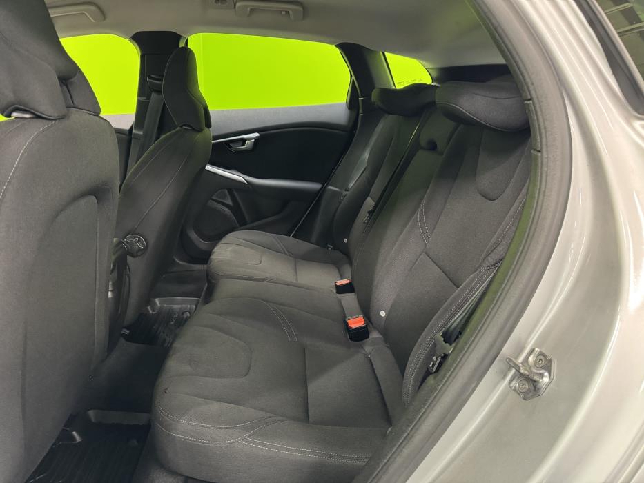 Volvo V40 2017