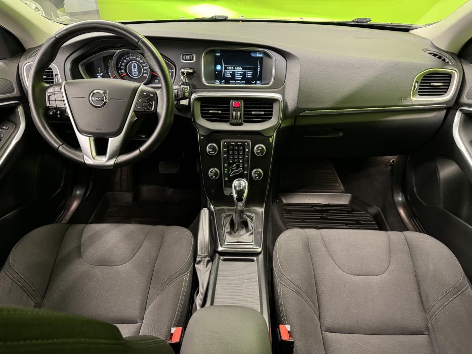 Volvo V40 2017