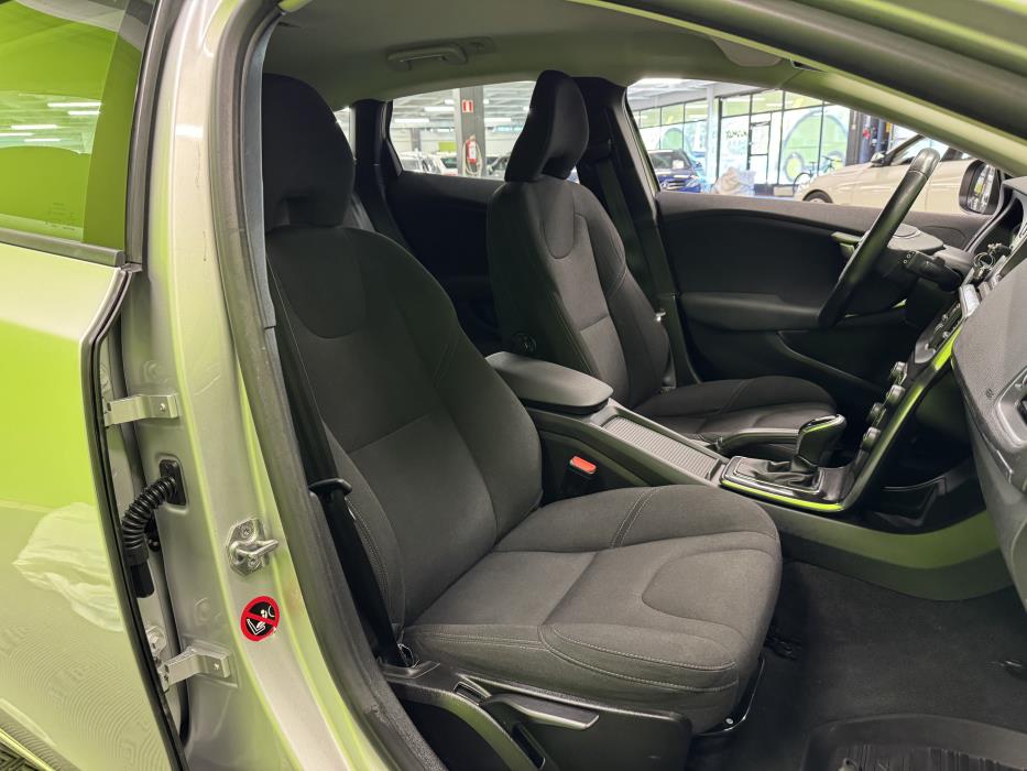 Volvo V40 2017