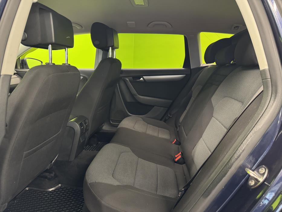 Volkswagen Passat 2011