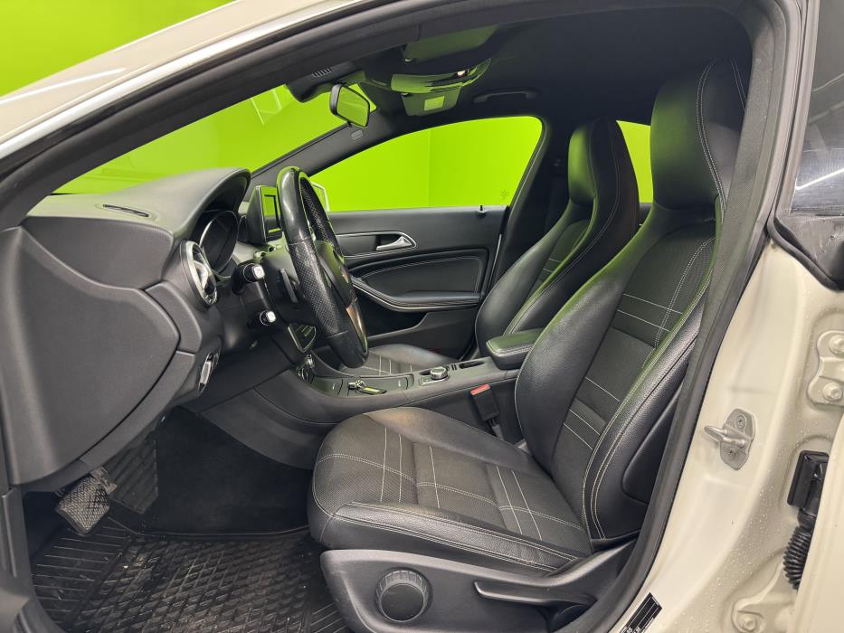 Mercedes-Benz CLA 2015