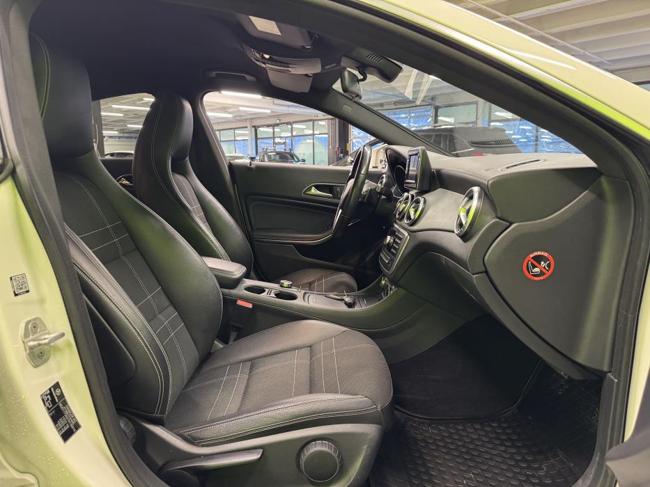 Mercedes-Benz CLA 2015