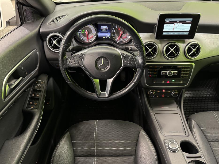 Mercedes-Benz CLA 2015
