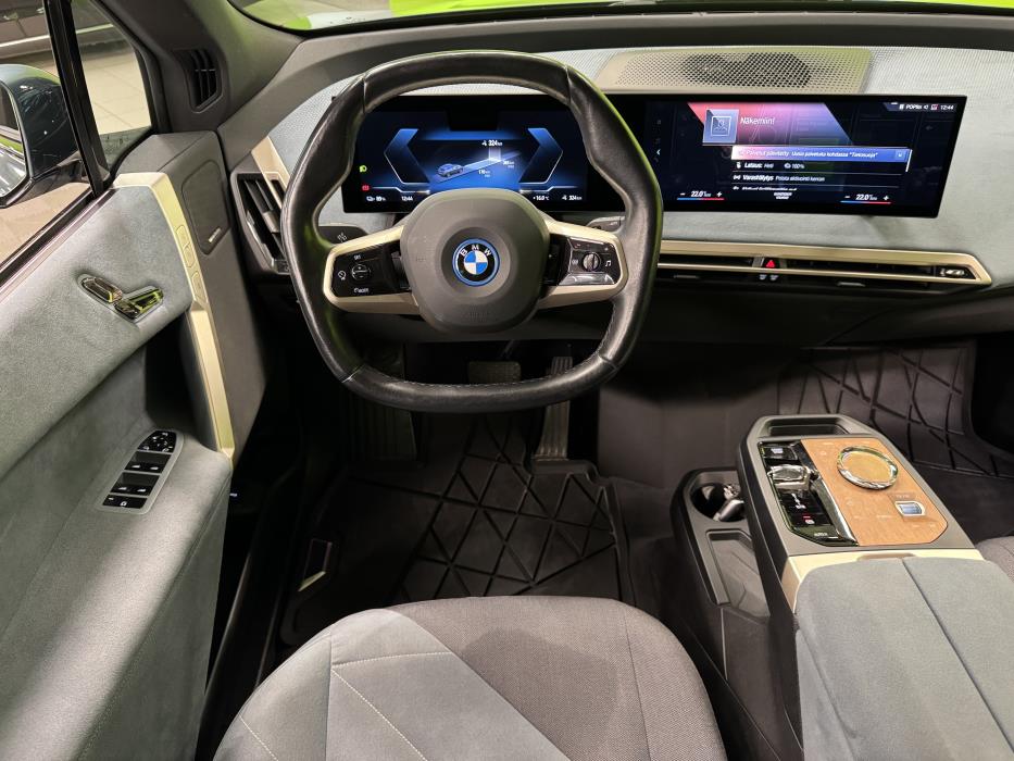 BMW iX 2022