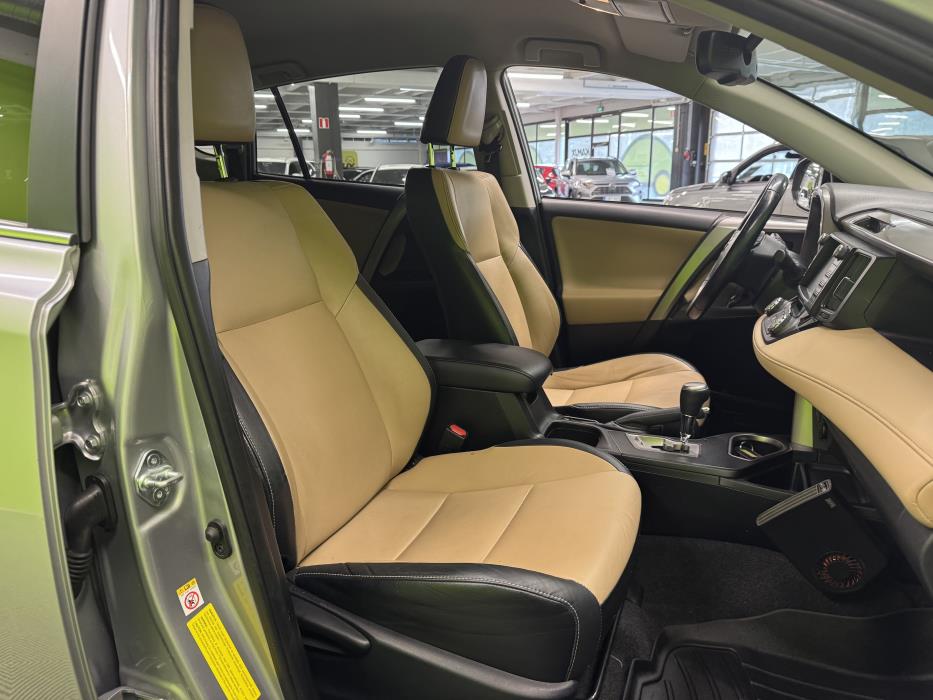 Toyota RAV4 2017