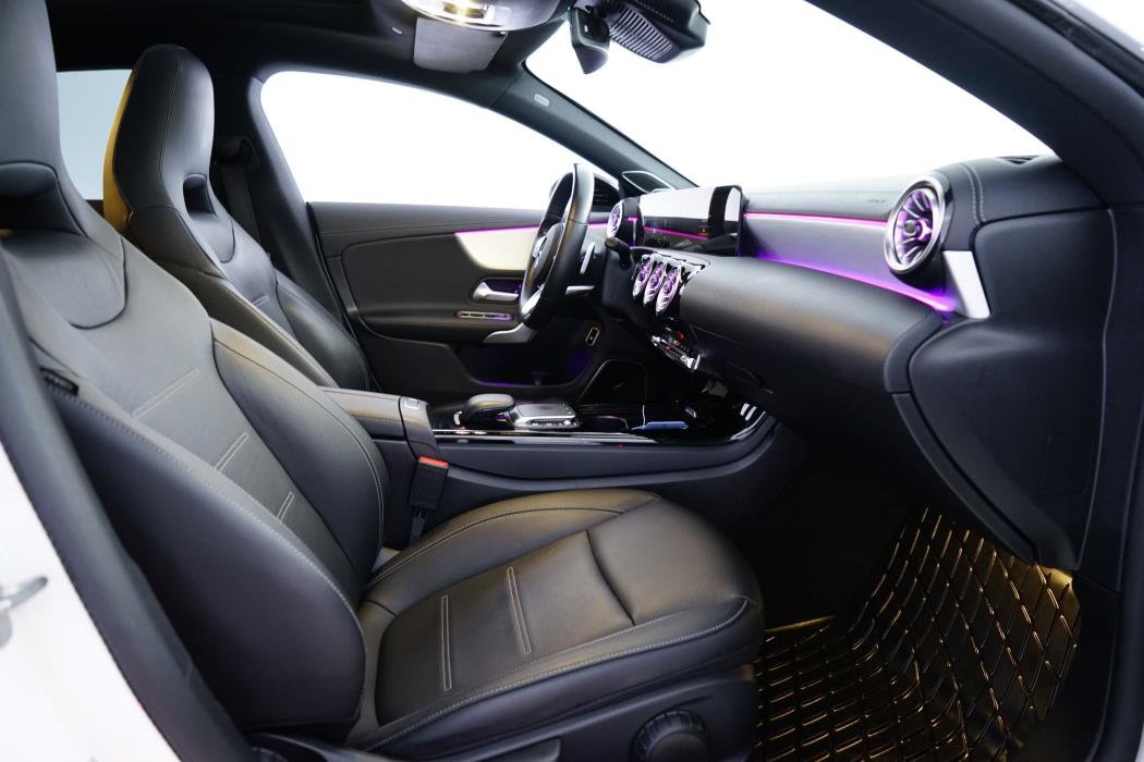 Mercedes-Benz CLA 2023