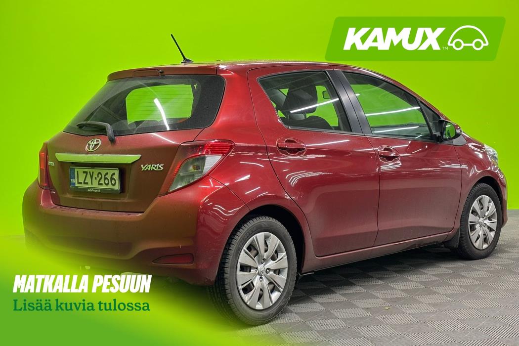 Toyota Yaris 2012