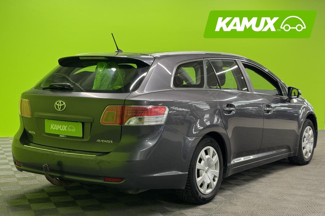 Toyota Avensis 2010