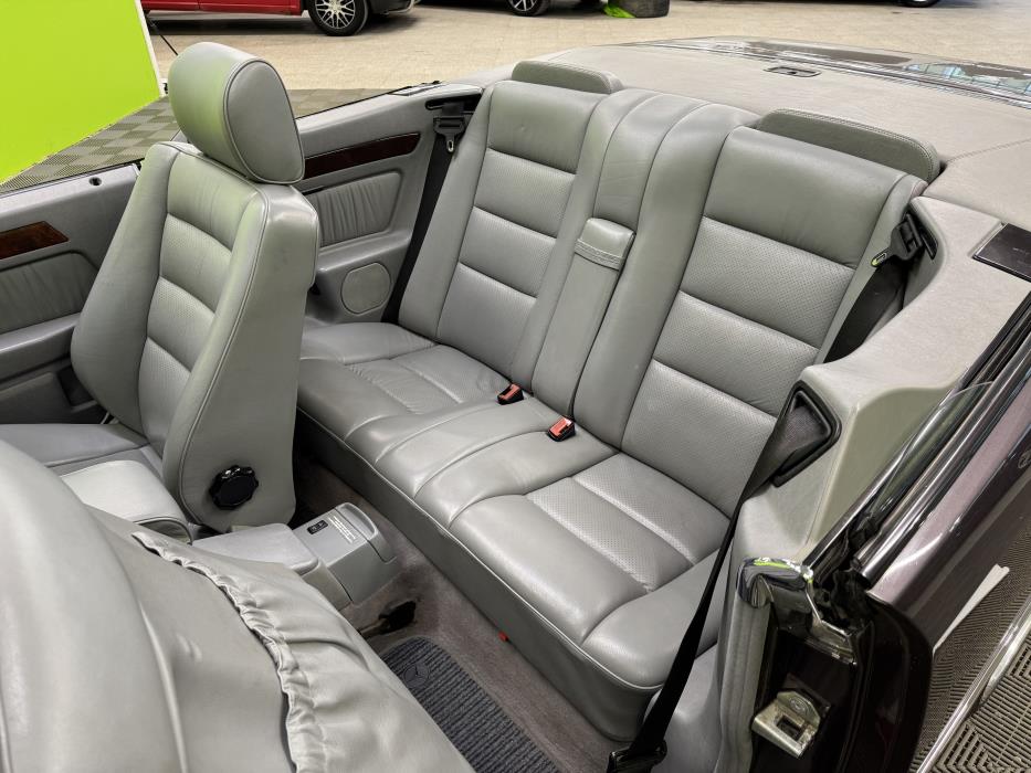 Mercedes-Benz E 1993