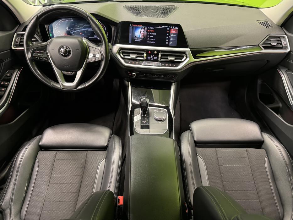 BMW 318 2020