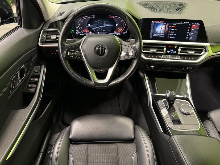 BMW 318 2020