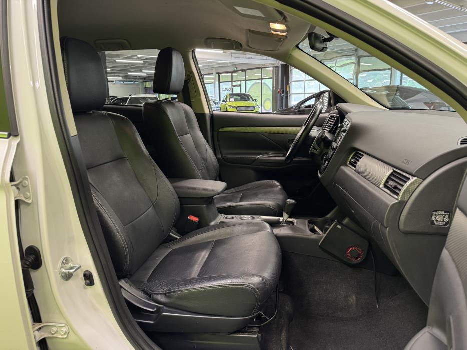 Mitsubishi Outlander 2014