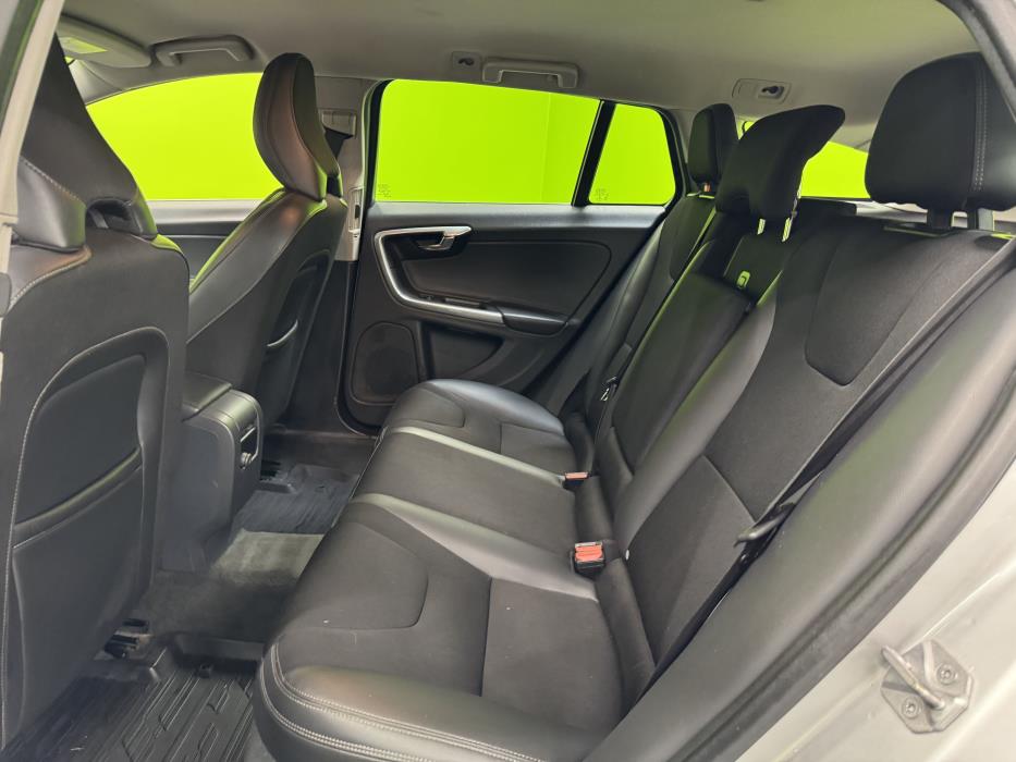Volvo V60 2015