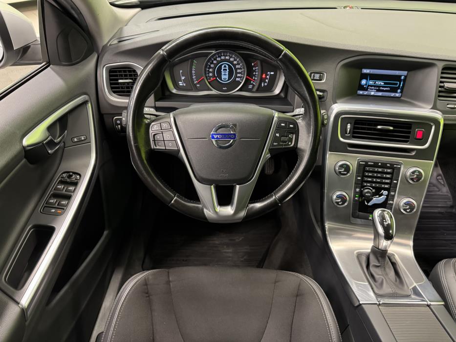 Volvo V60 2015