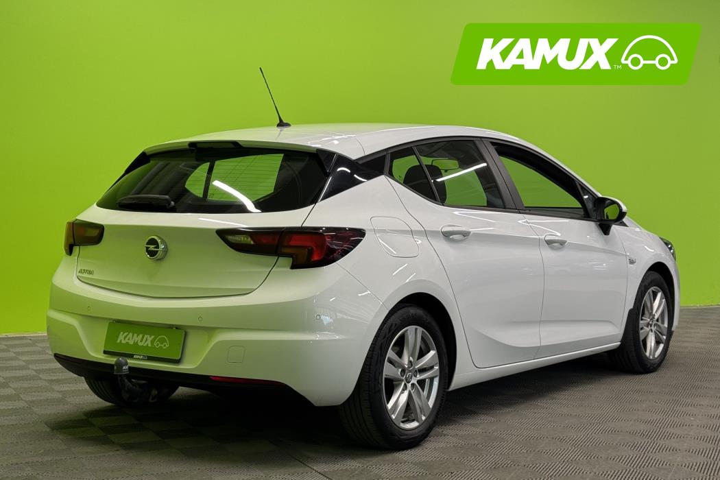 Opel Astra 2021