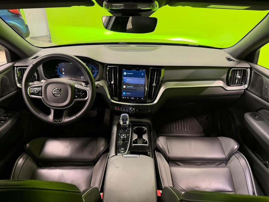 Volvo V60 2023