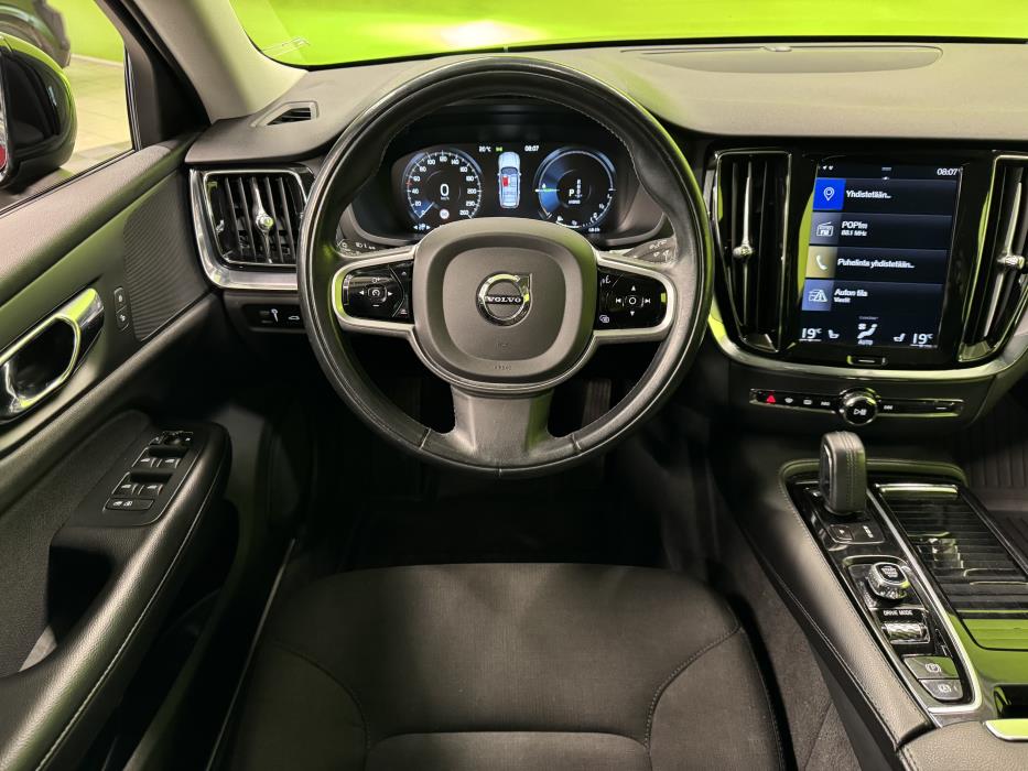Volvo V60 2020