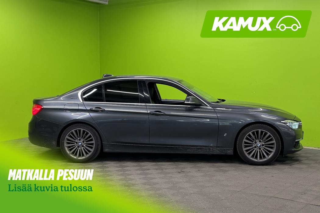BMW 330 2018