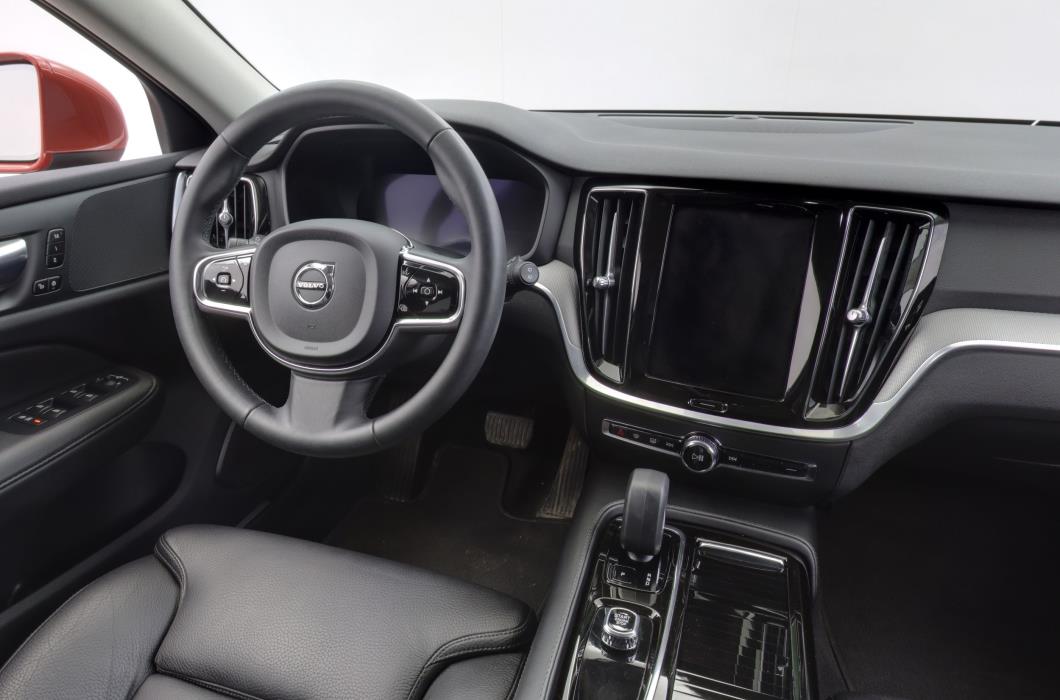 Volvo V60 2023