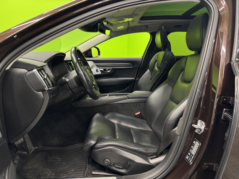 Volvo V90 Cross Country 2017