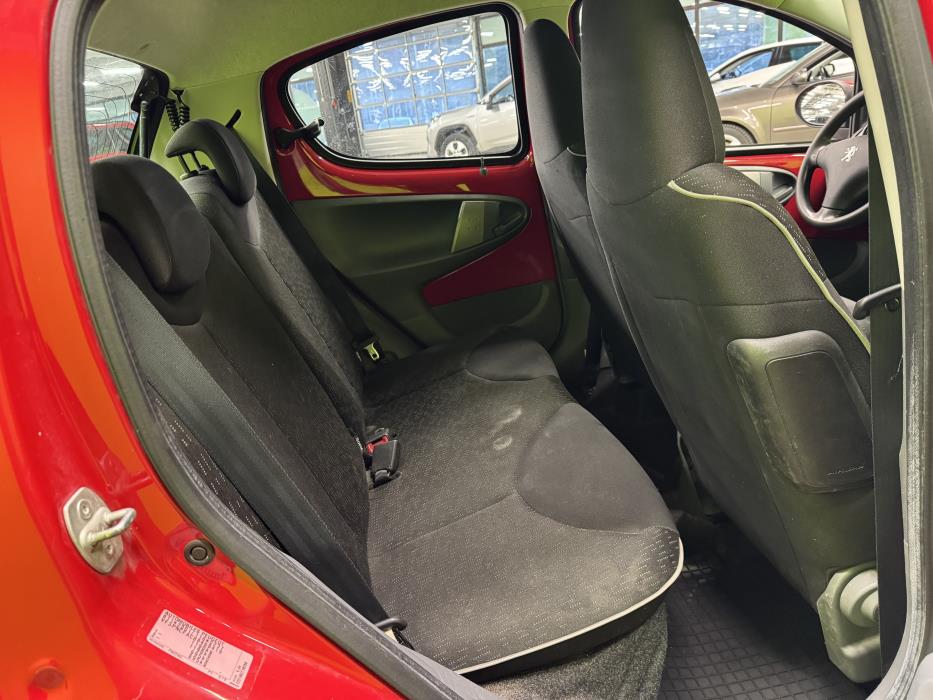 Peugeot 107 2010