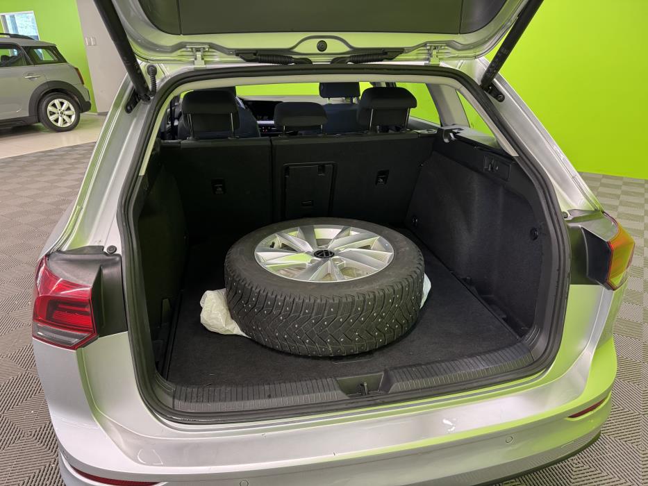 Volkswagen Golf 2023