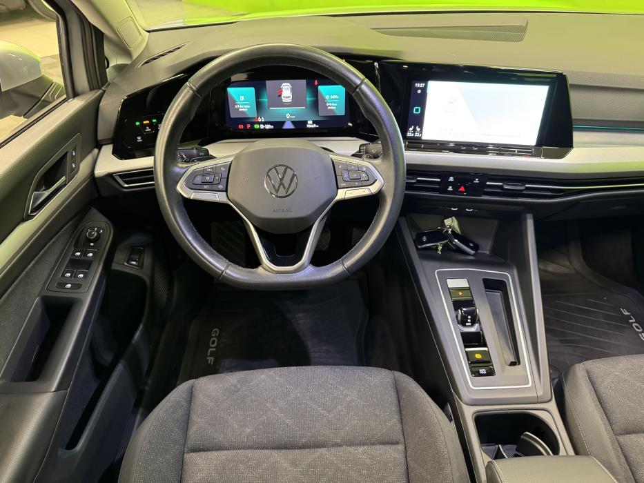 Volkswagen Golf 2023