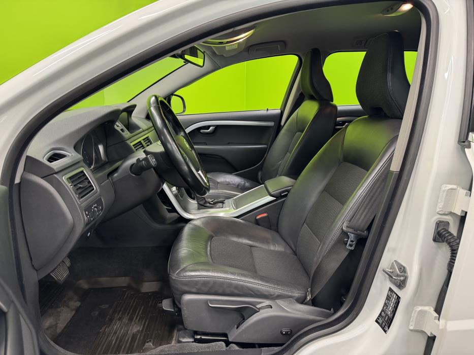 Volvo V70 2015