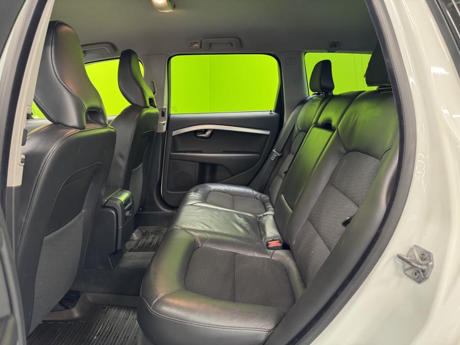 Volvo V70 2015