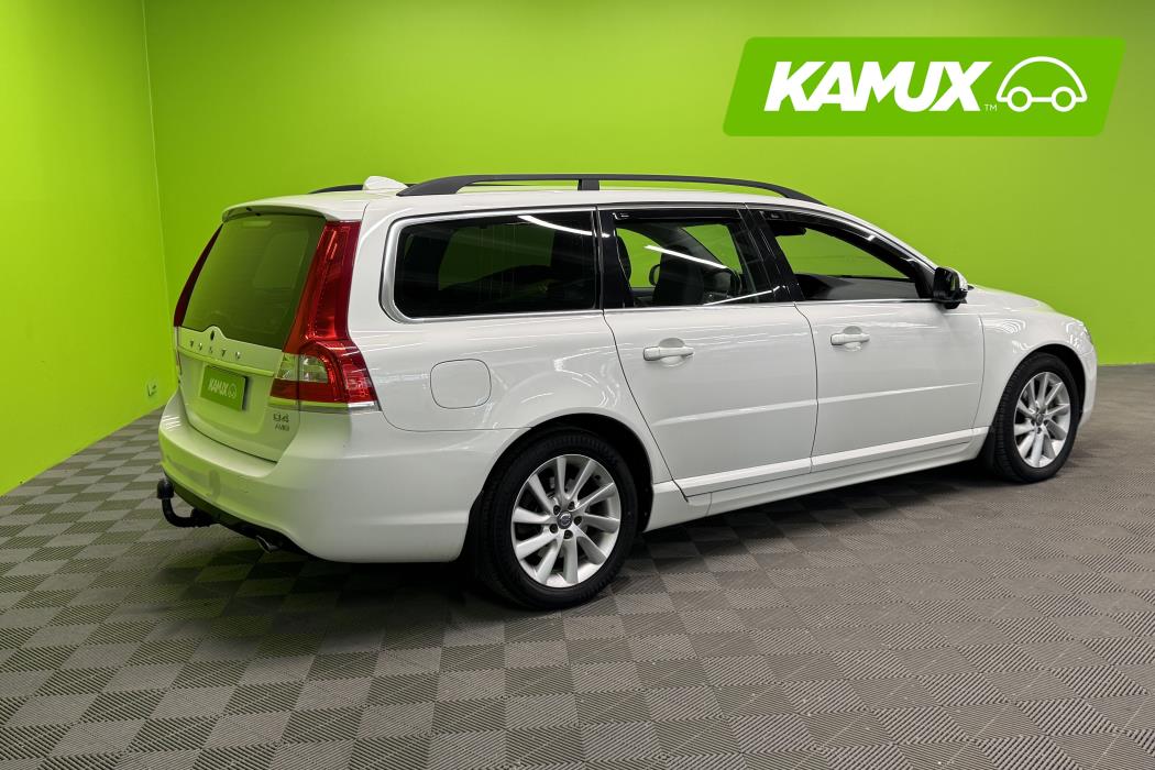 Volvo V70 2015