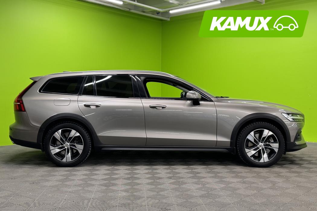 Volvo V60 Cross Country 2020