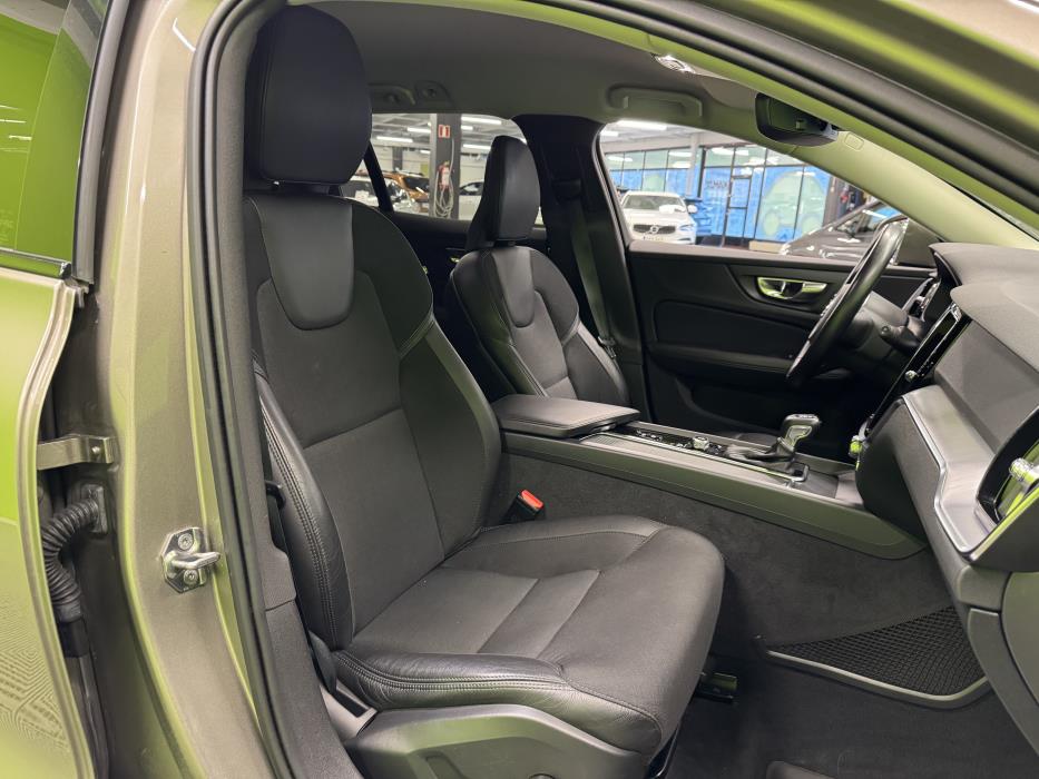 Volvo V60 Cross Country 2020