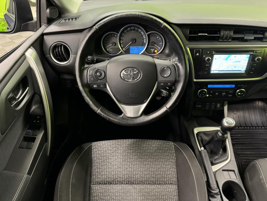 Toyota Auris 2014