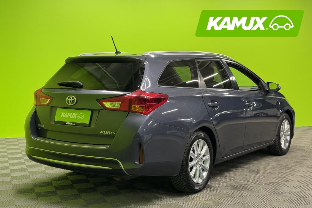 Toyota Auris 2014