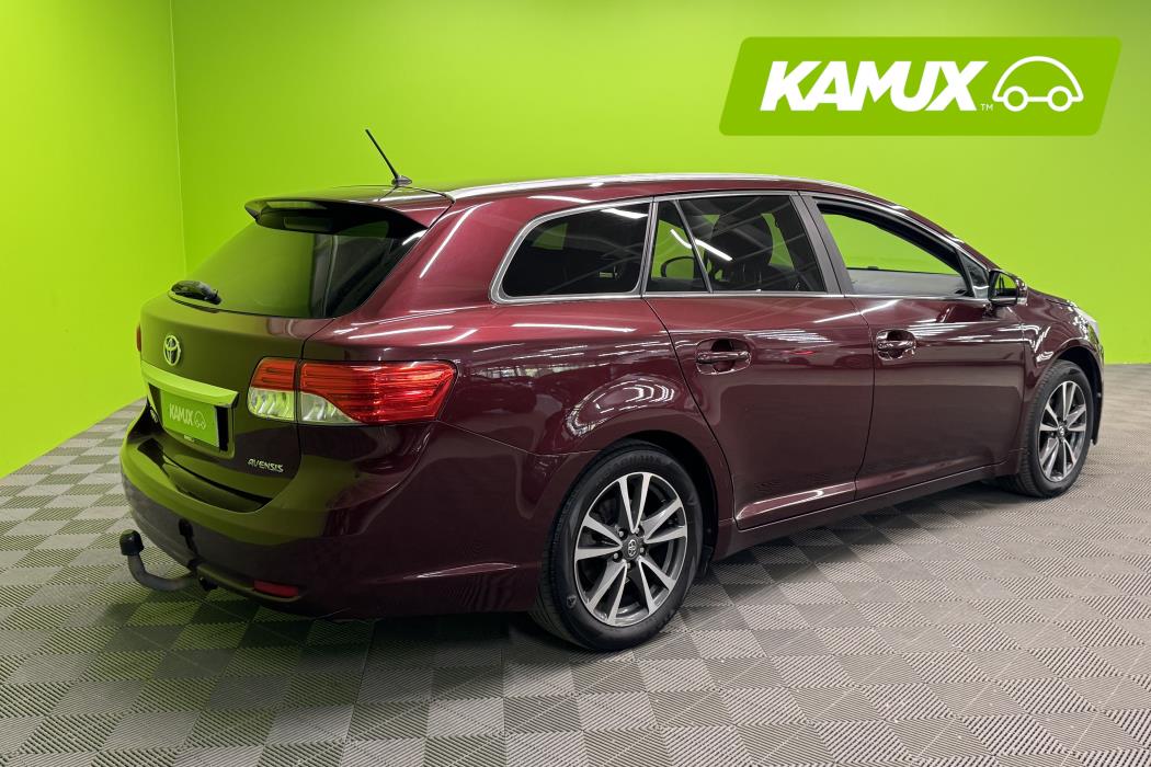 Toyota Avensis 2013
