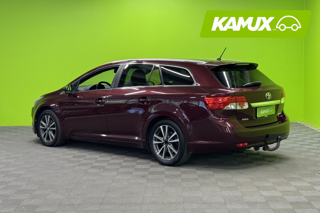 Toyota Avensis 2013