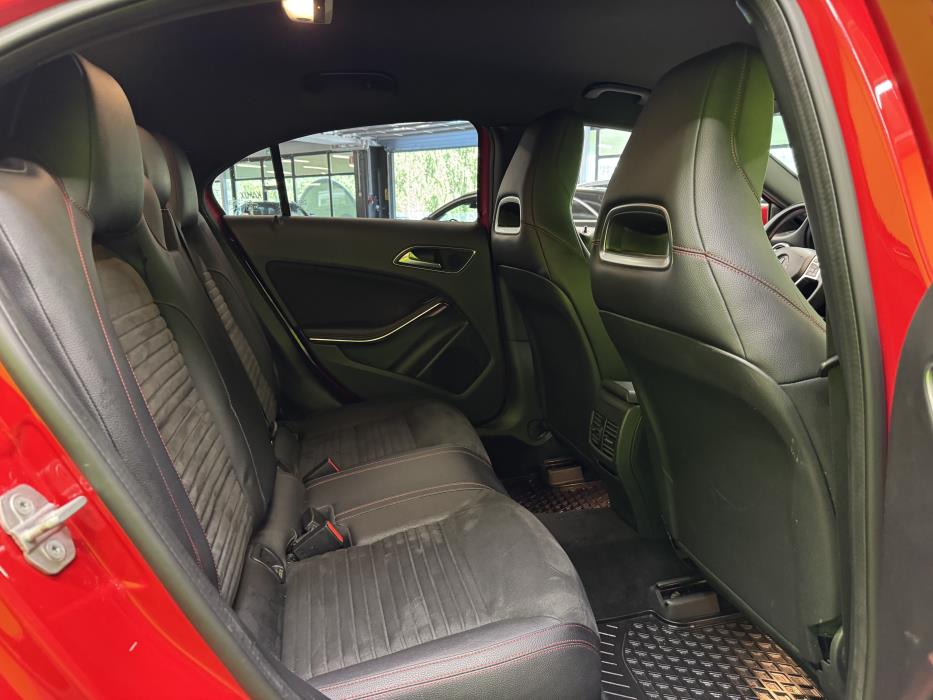 Mercedes-Benz A 2015