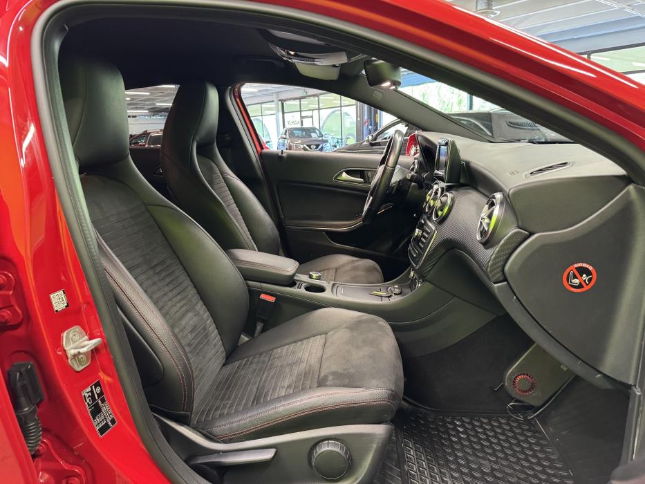 Mercedes-Benz A 2015