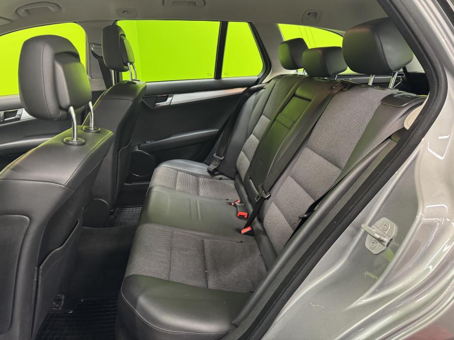 Mercedes-Benz C 2010