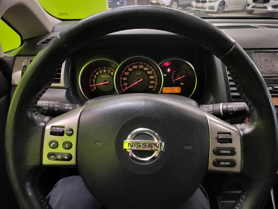 Nissan Tiida 2009