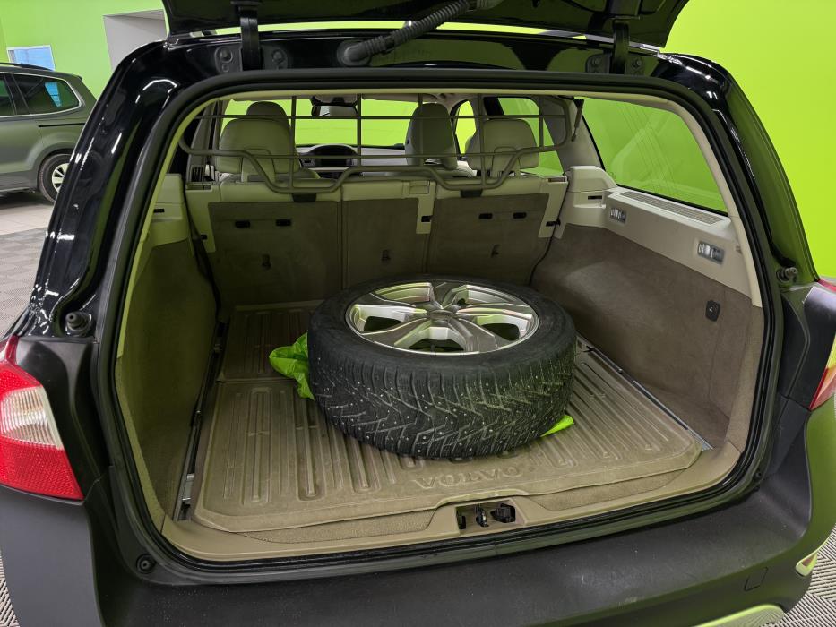 Volvo XC70 2012
