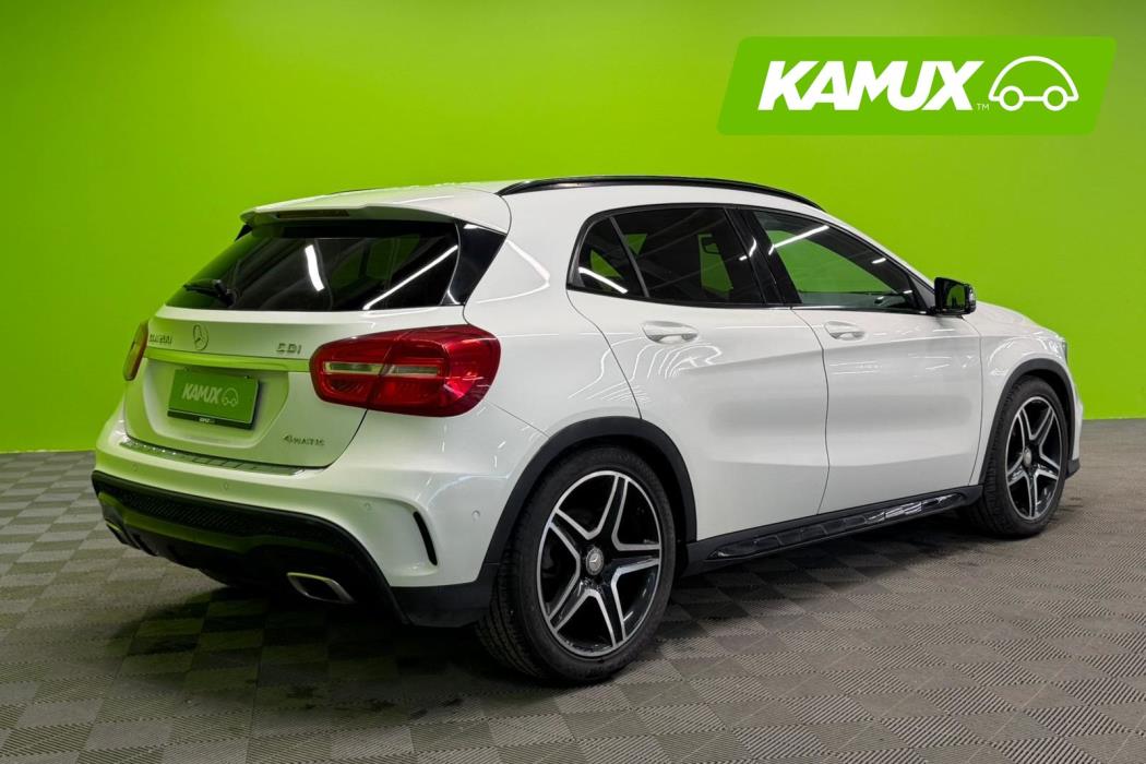 Mercedes-Benz GLA 2015
