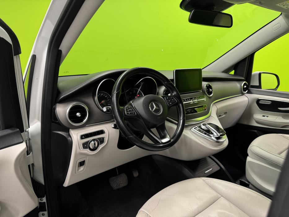 Mercedes-Benz V 2015
