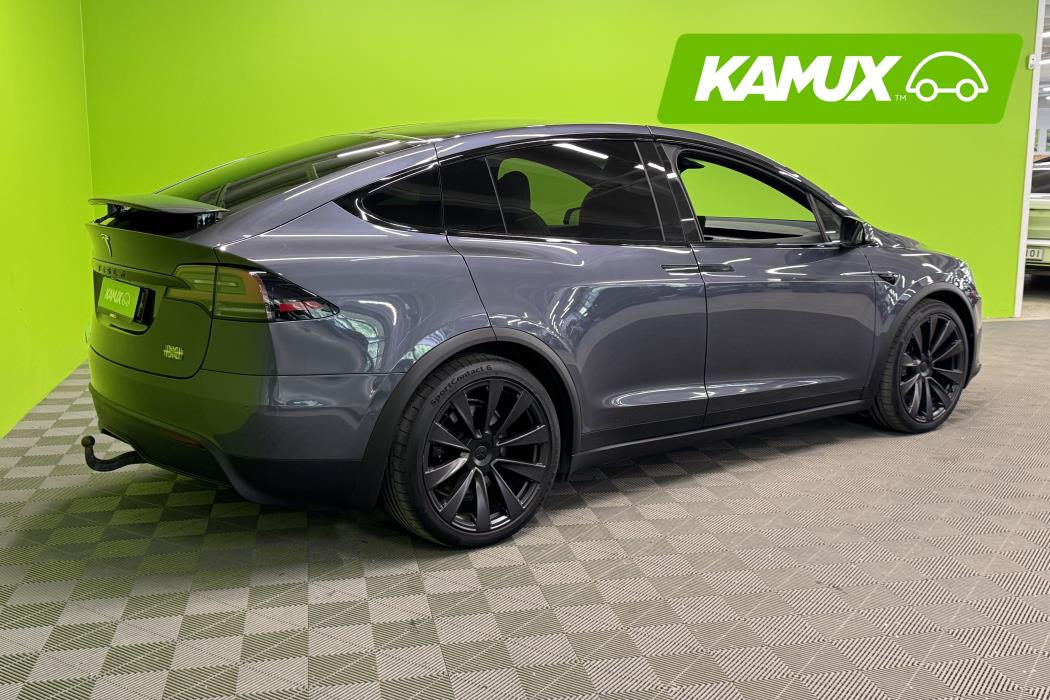 Tesla Model X 2023