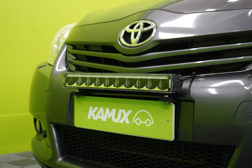 Toyota Verso 2010