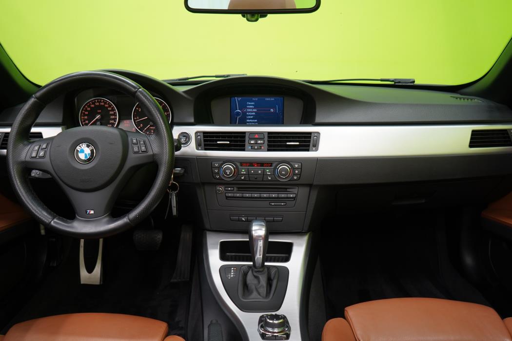 BMW 320 2011